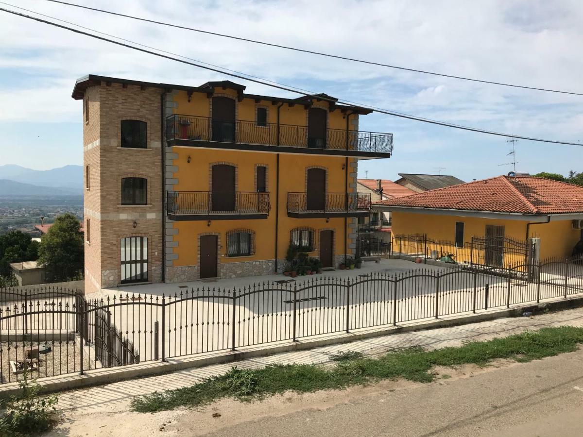 A Casa Di Laura B&B Apartments Campagna Exterior photo